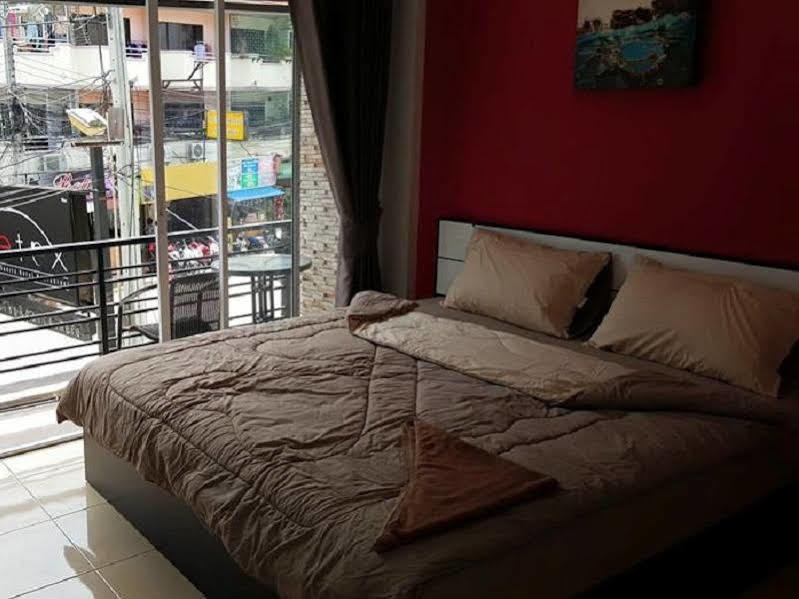 Retox Hotel Pattaja Kültér fotó