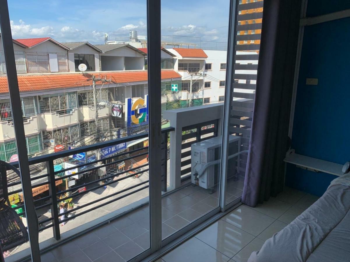 Retox Hotel Pattaja Kültér fotó